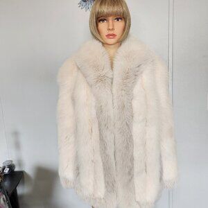 #696 Fox fur coat